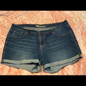 Boyfriend Jean Shorts